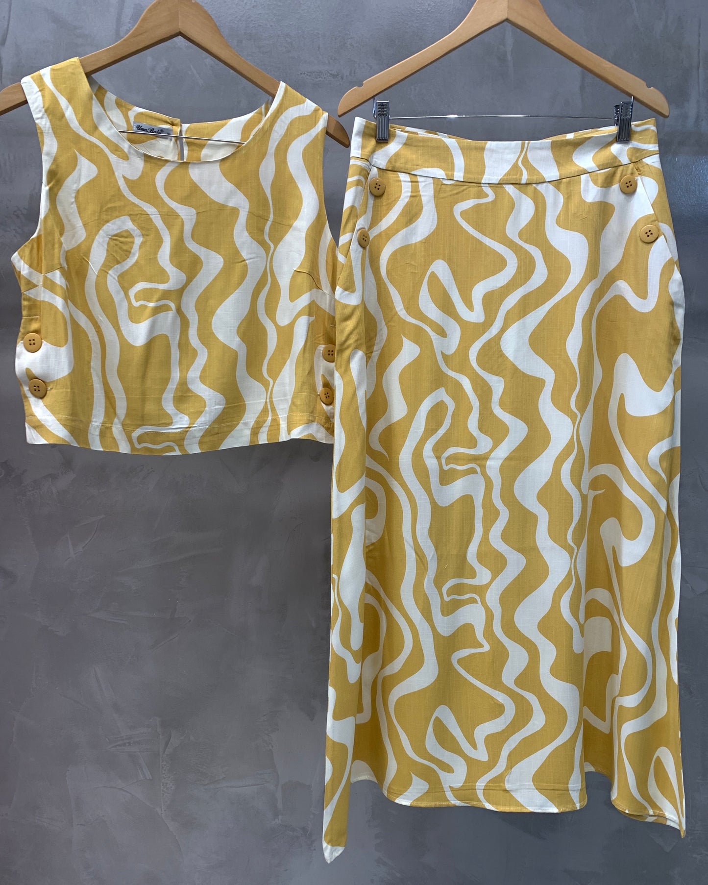 Conjunto Cropped e Saia Estampado 90374