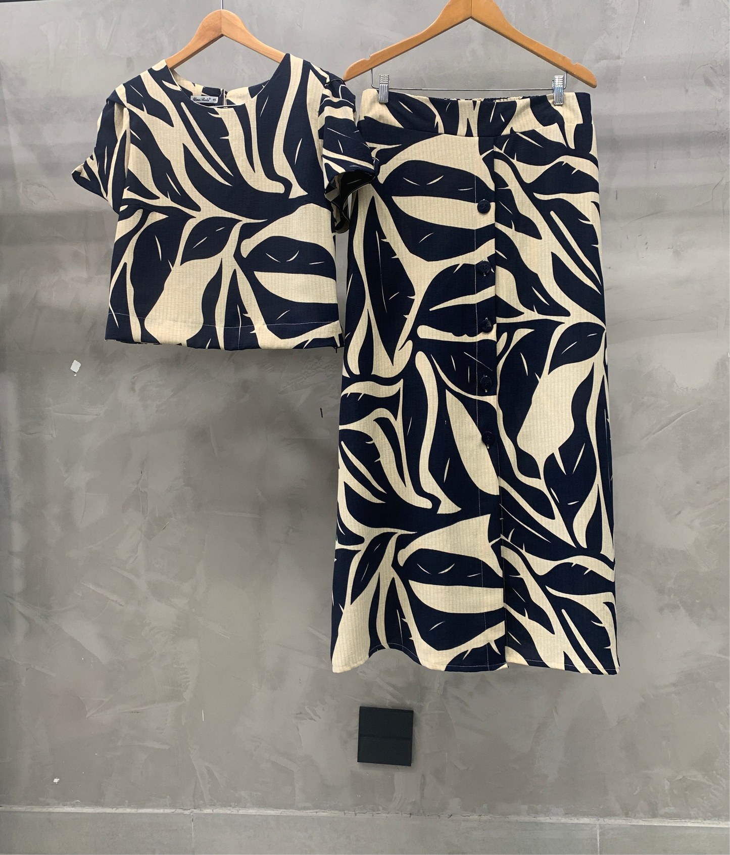 Conjunto Plus de Saia e Cropped 91600