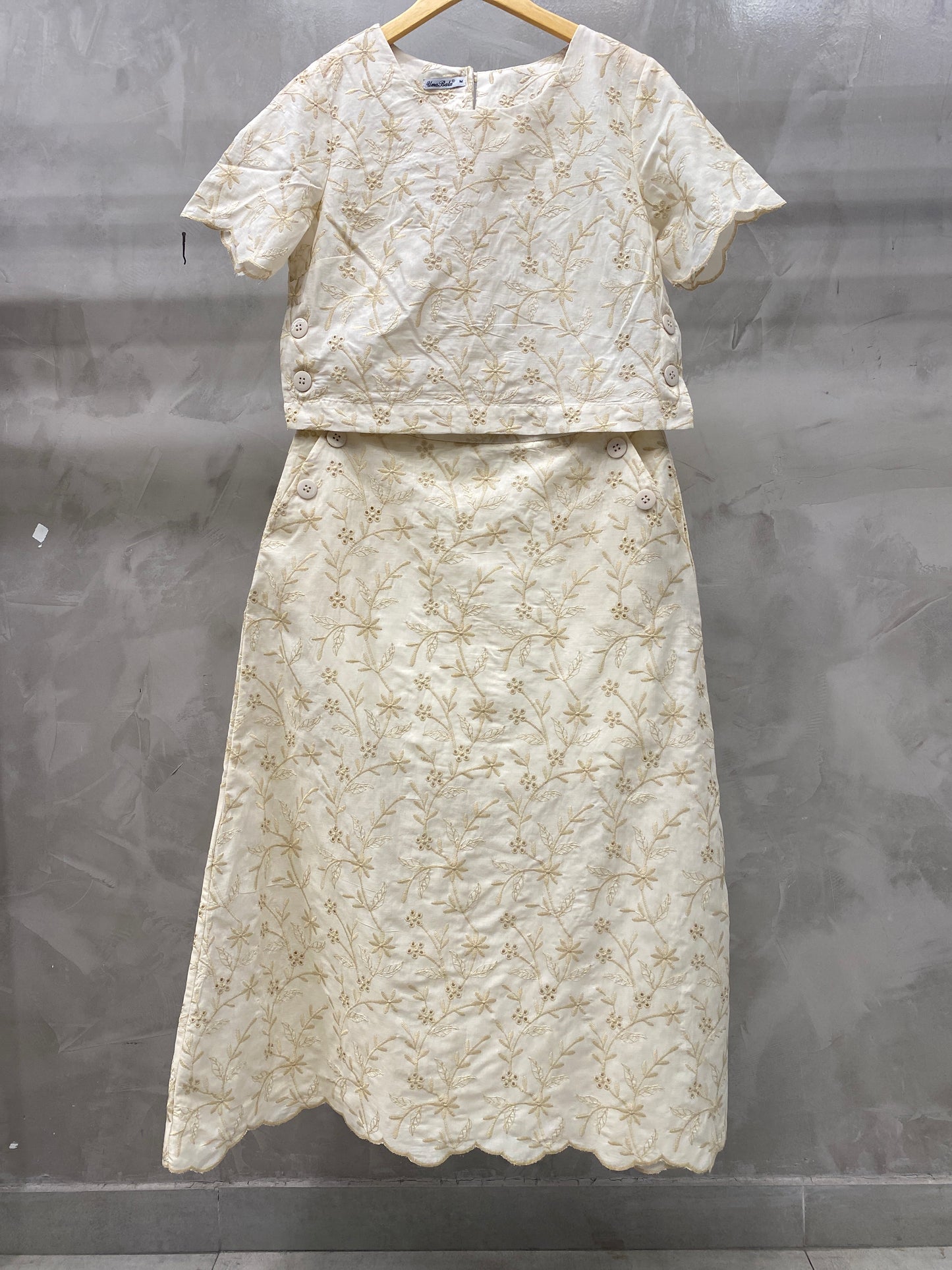 Conjunto Saia e Cropped de Algodão Bordado 90560