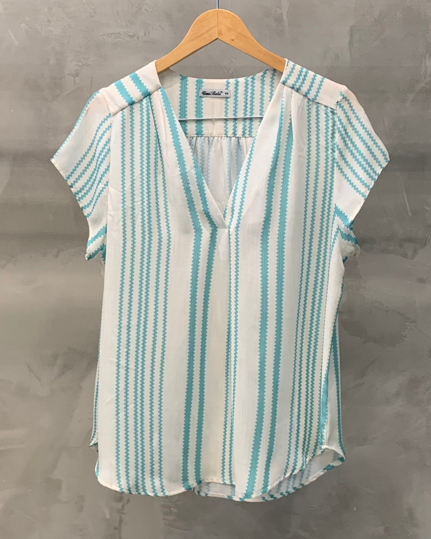 Blusa Plus Gola V 80700