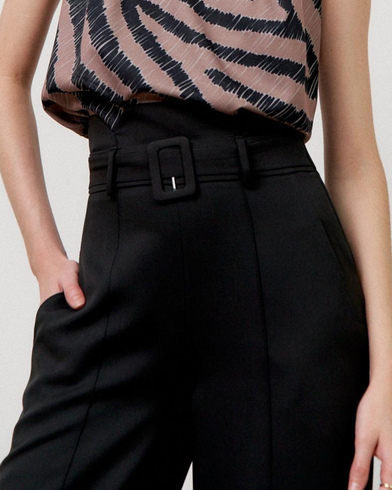 Calça Flare Alfaiataria 02933