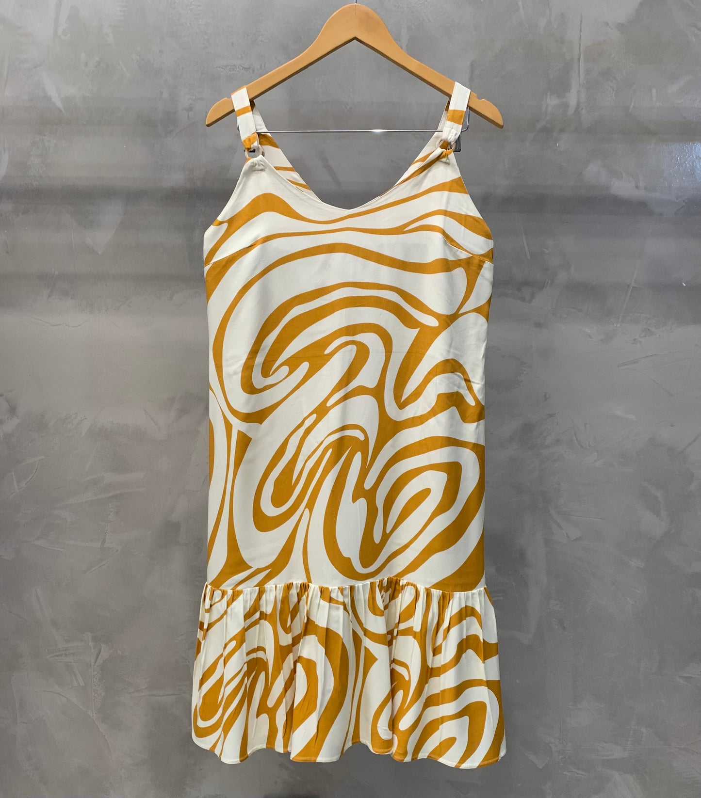 Vestido Curto Argola Na Alça Caramelo 90420