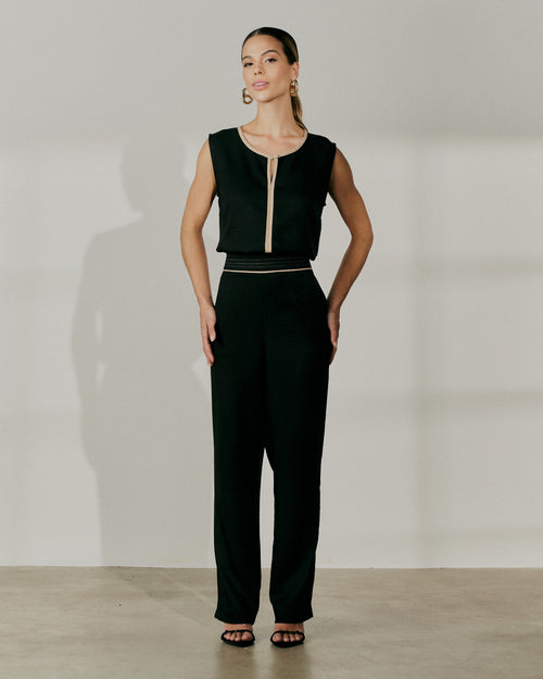 Detalhe da cor Preto