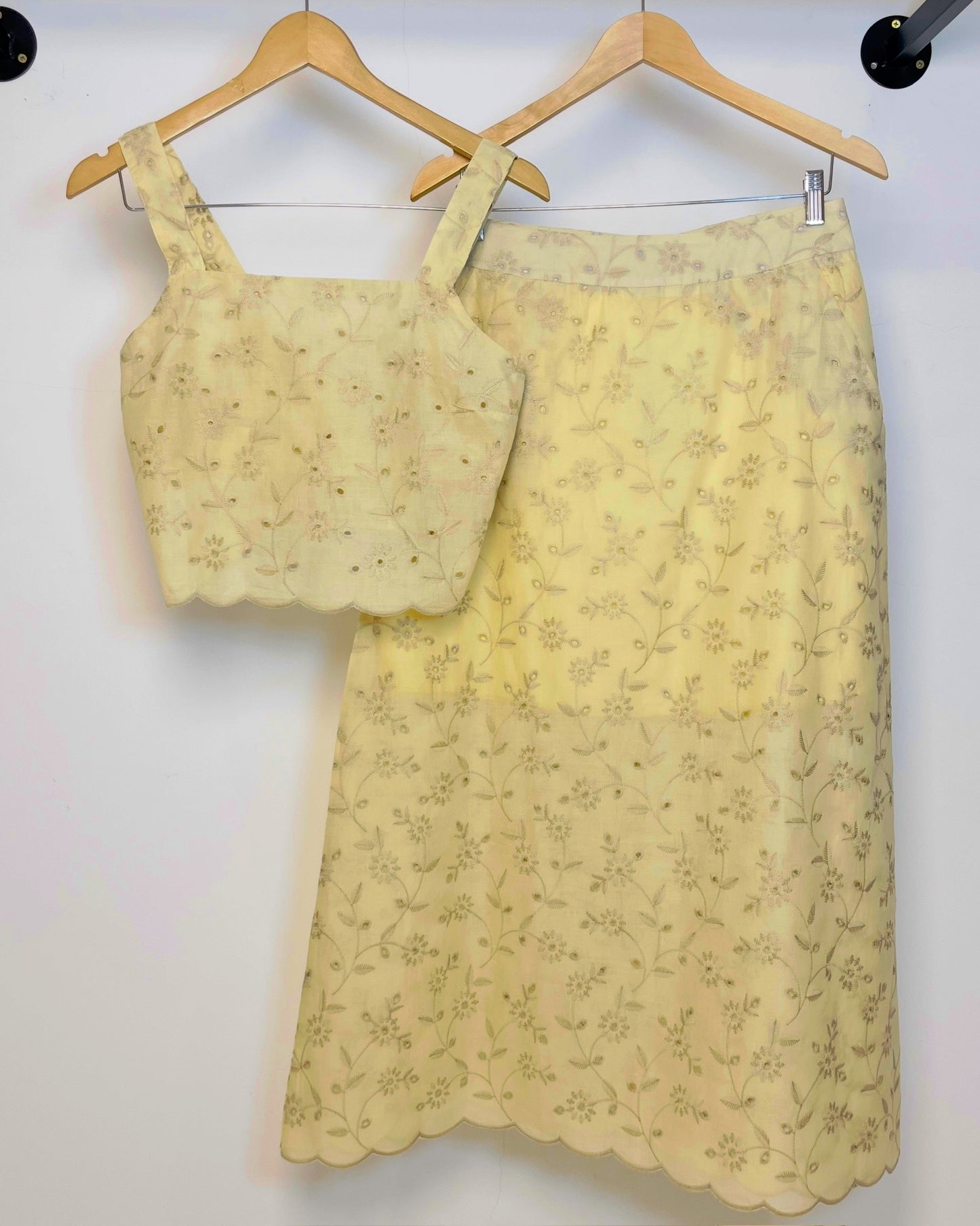 Conjunto Cropped e Saia Bordado 91082