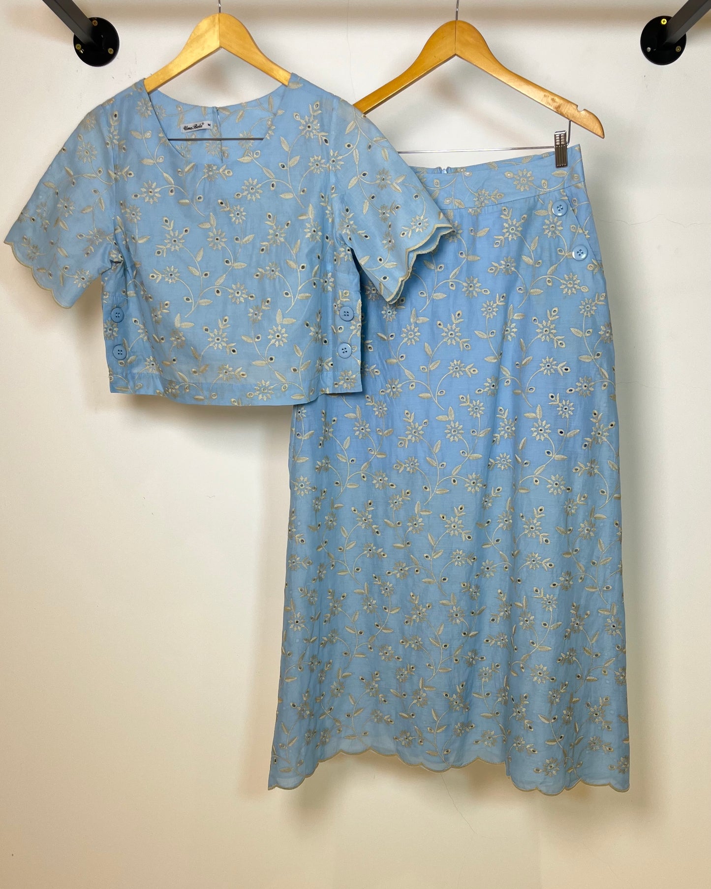 Conjunto Saia e Cropped de Algodão Bordado 90560