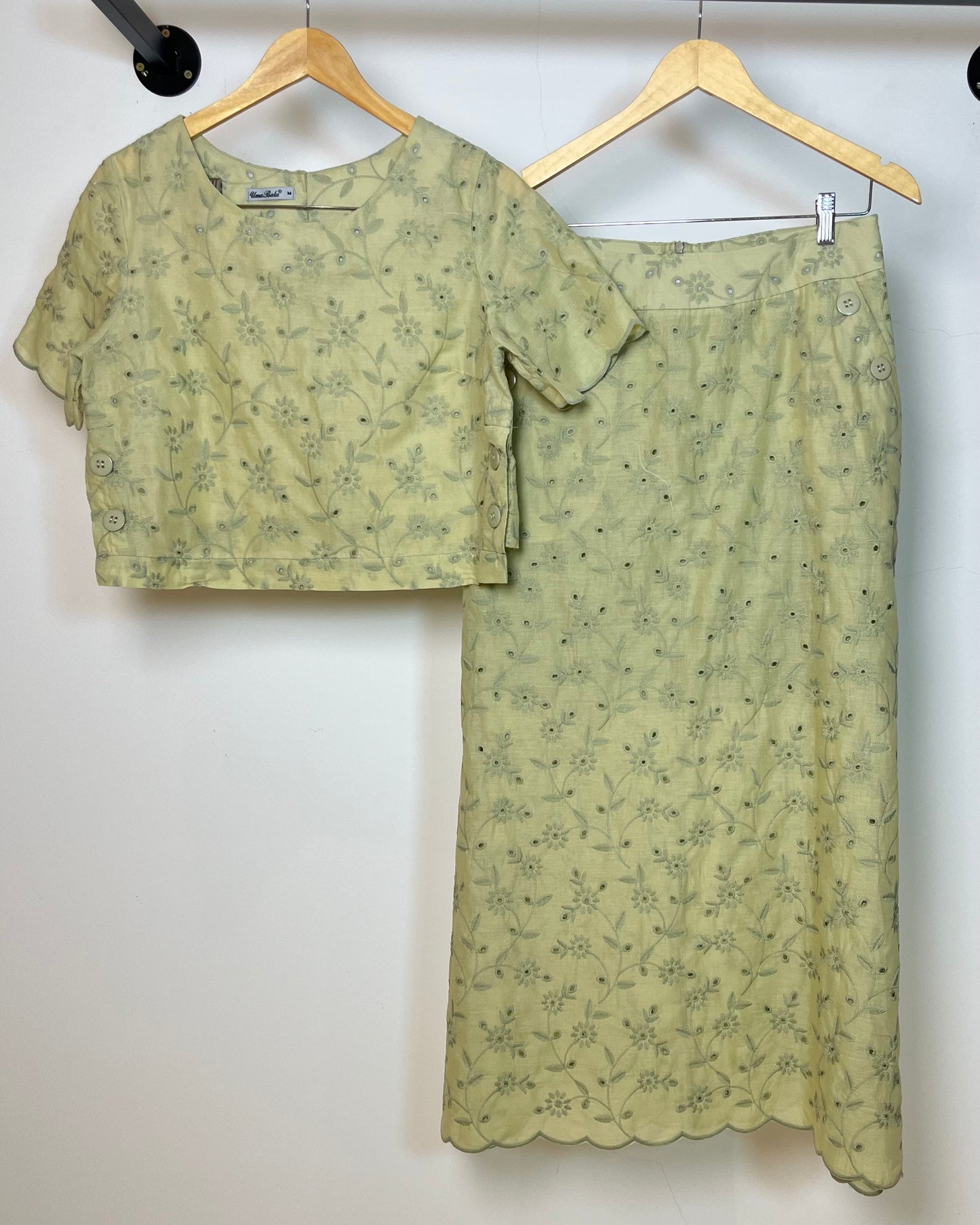 Conjunto Saia e Cropped de Algodão Bordado 90560