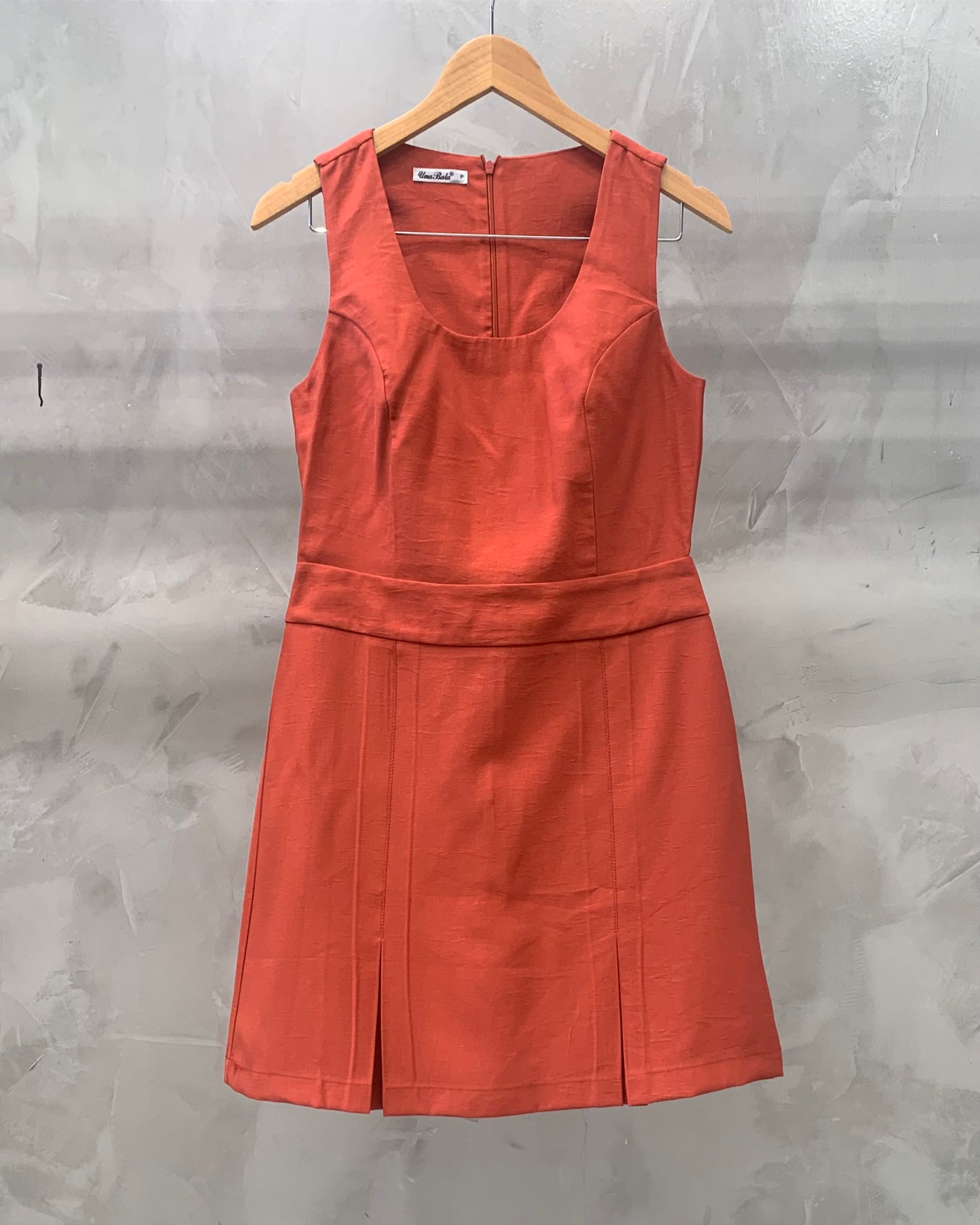 Vestido Curto Com Fenda  91090