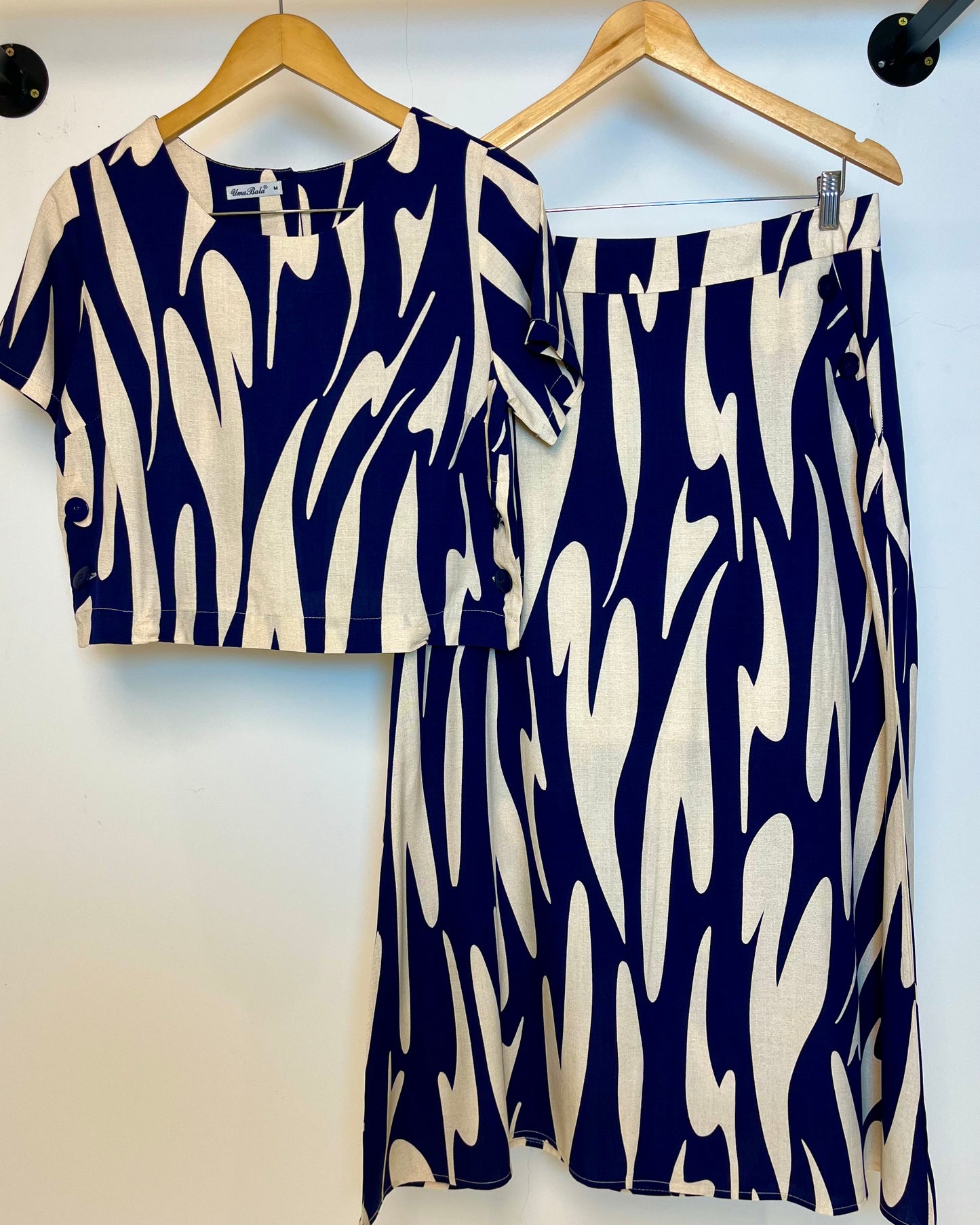 Conjunto Cropped e Saia Estampado 90565