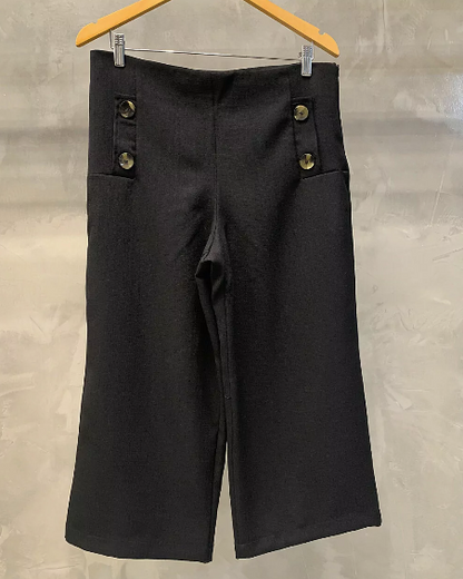 Calça Pantacourt com Botões 29621