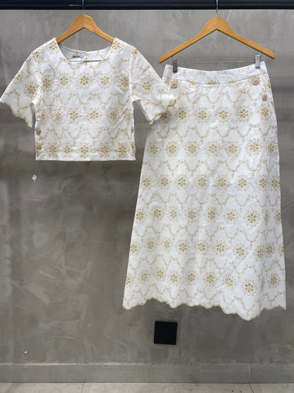 Conjunto Saia e Cropped de Algodão Bordado 90560
