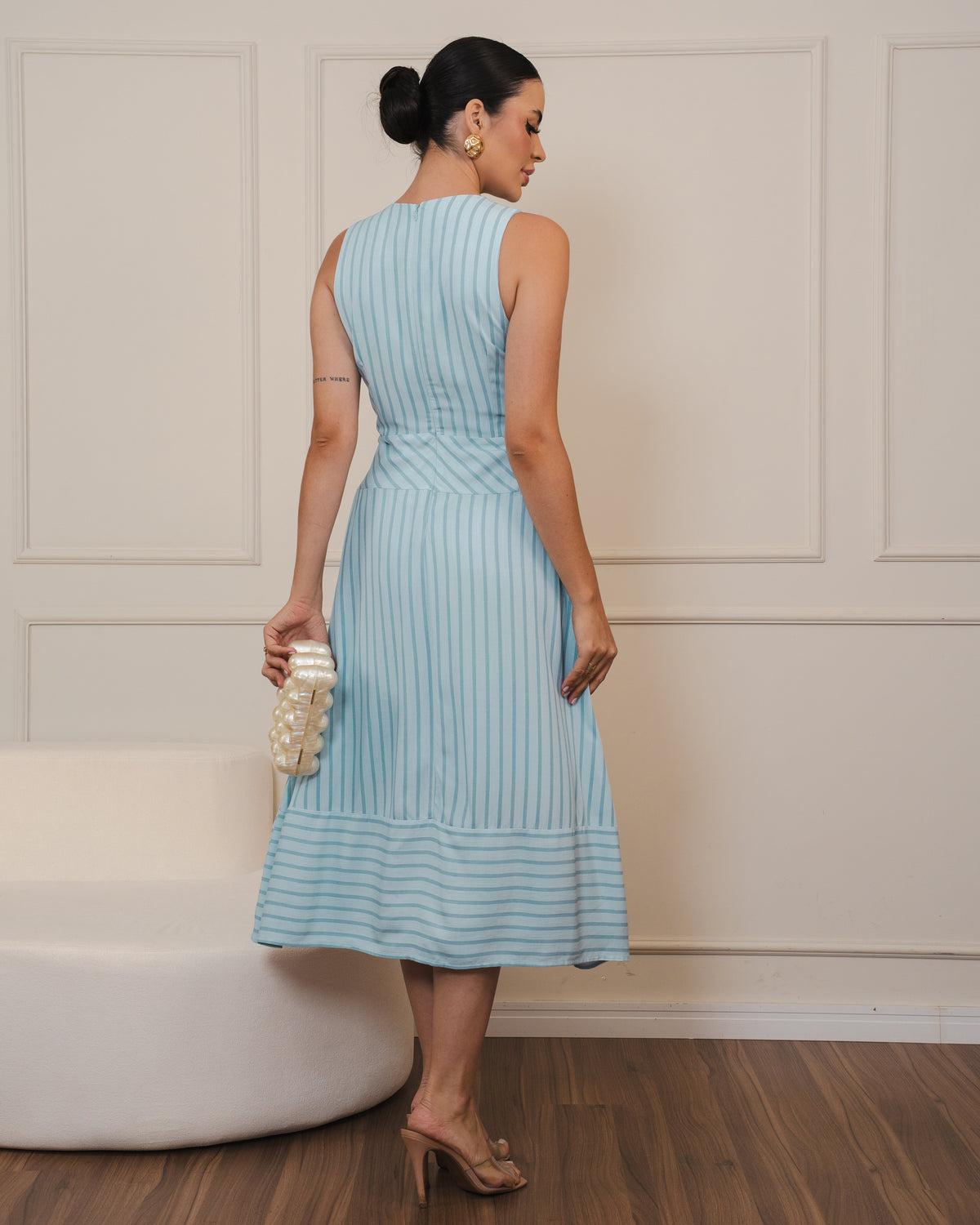 Vestido Midi Listrado Gola V 92750