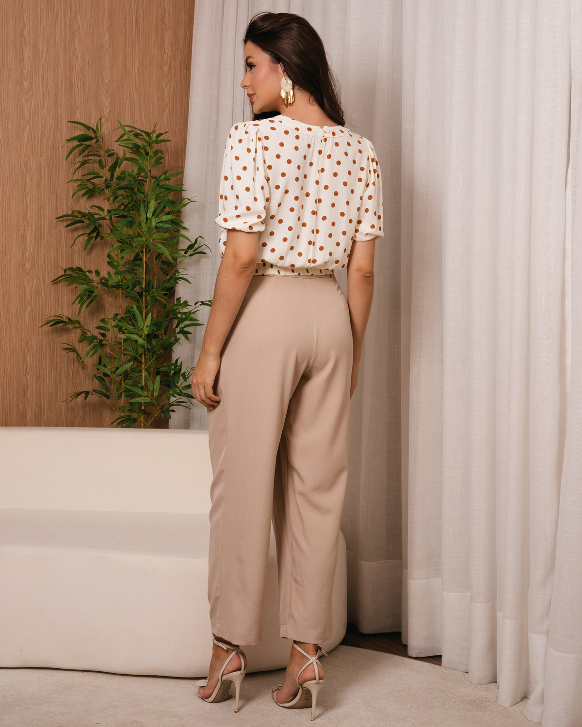 Blusa Com Manga Bufante E Gola Alta 92700