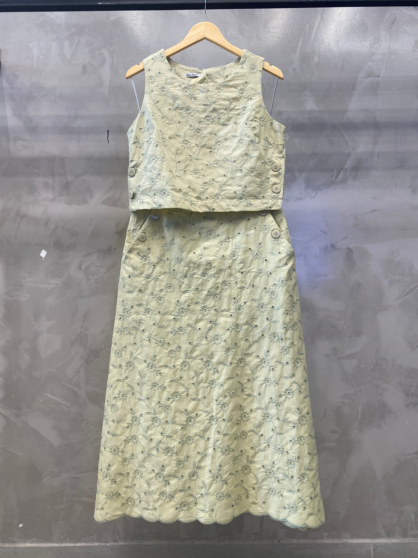 Conjunto Cropped e Saia de Algodão Bordado 90375