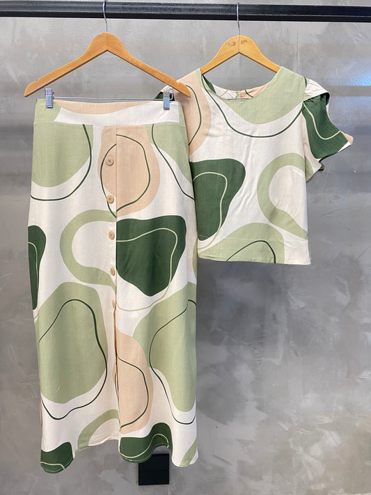 Conjunto plus de saia cropped 91602