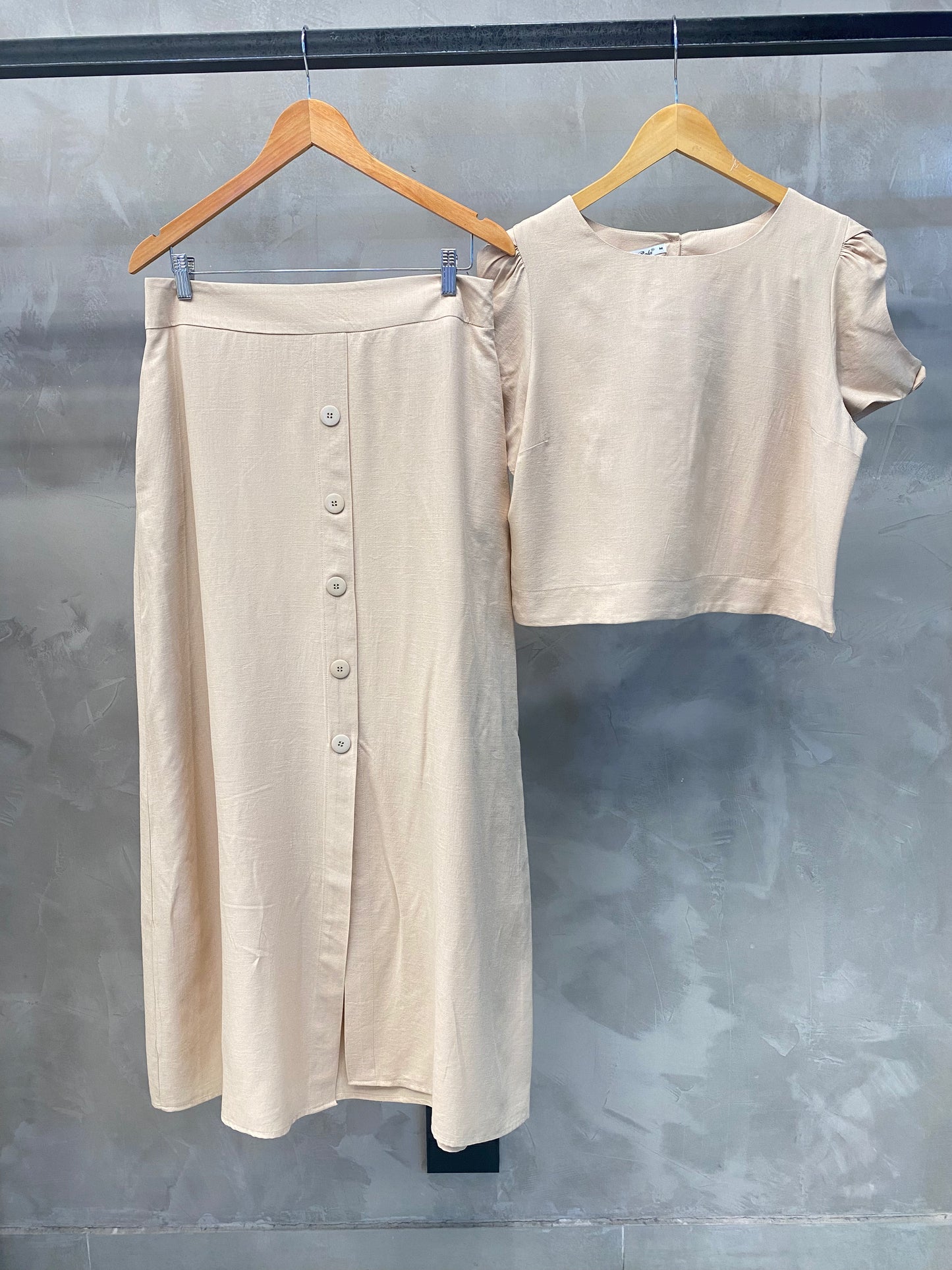 Conjunto cropped e saia 91560