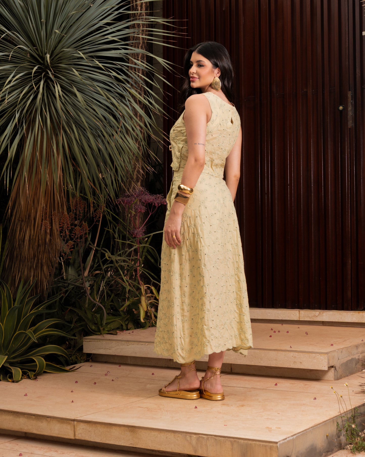 Conjunto Cropped e Saia de Algodão Bordado 90375