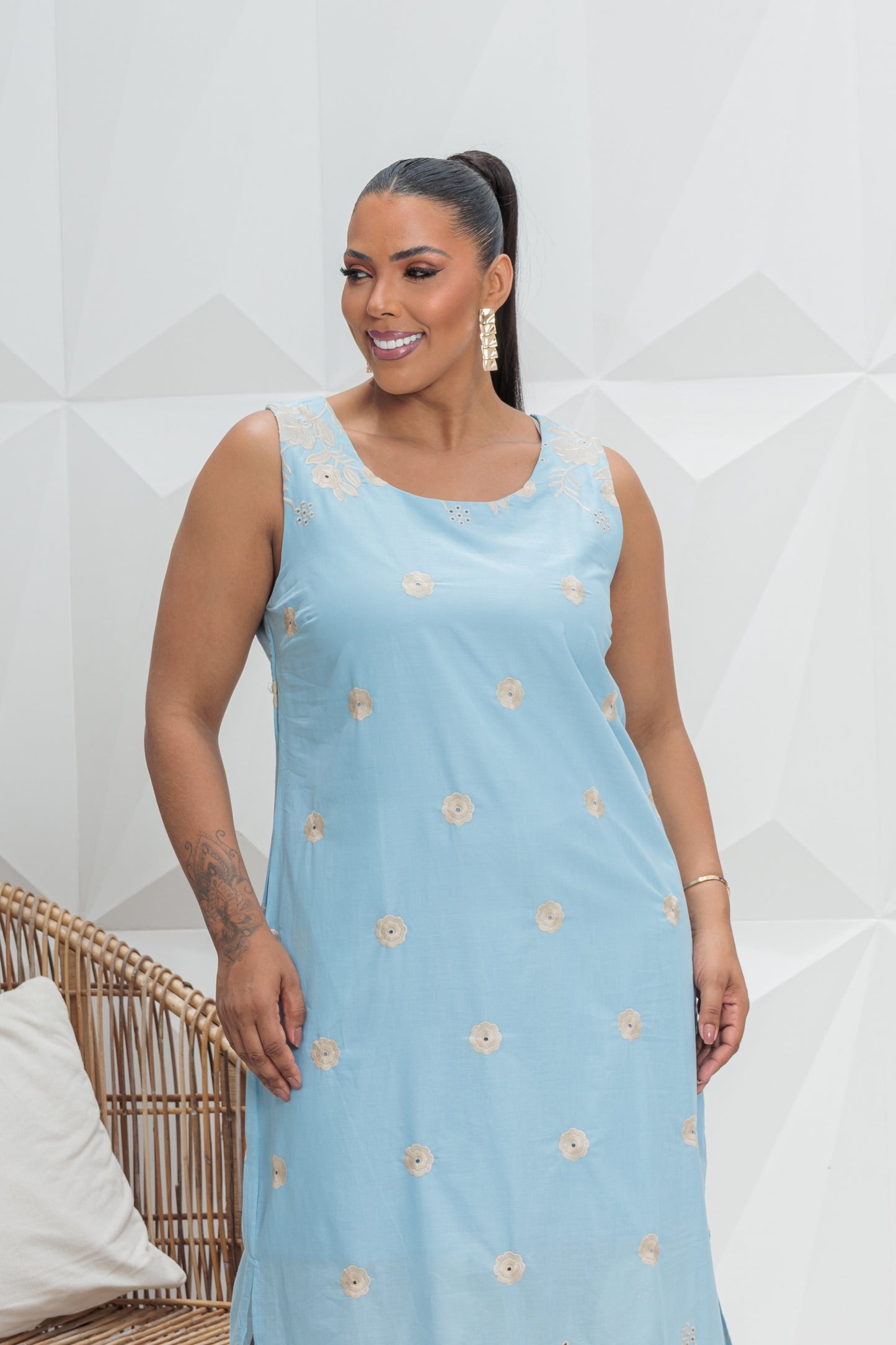 Vestido Midi Plus de Algodão Bordado 92011